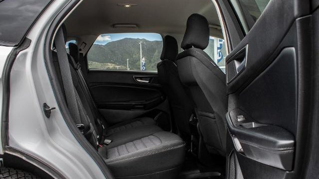 2023 Ford Edge SE