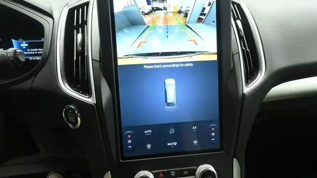 2024 Ford Edge SE