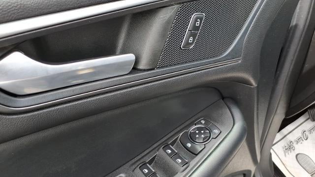 2022 Ford Edge SE