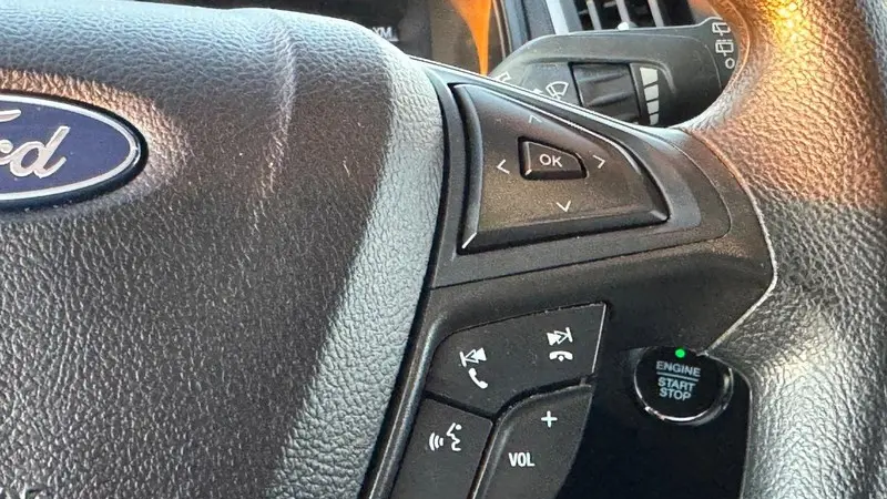 2022 Ford Edge SE