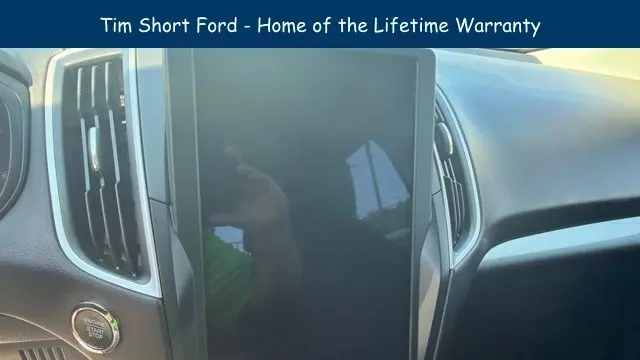 2022 Ford Edge SE