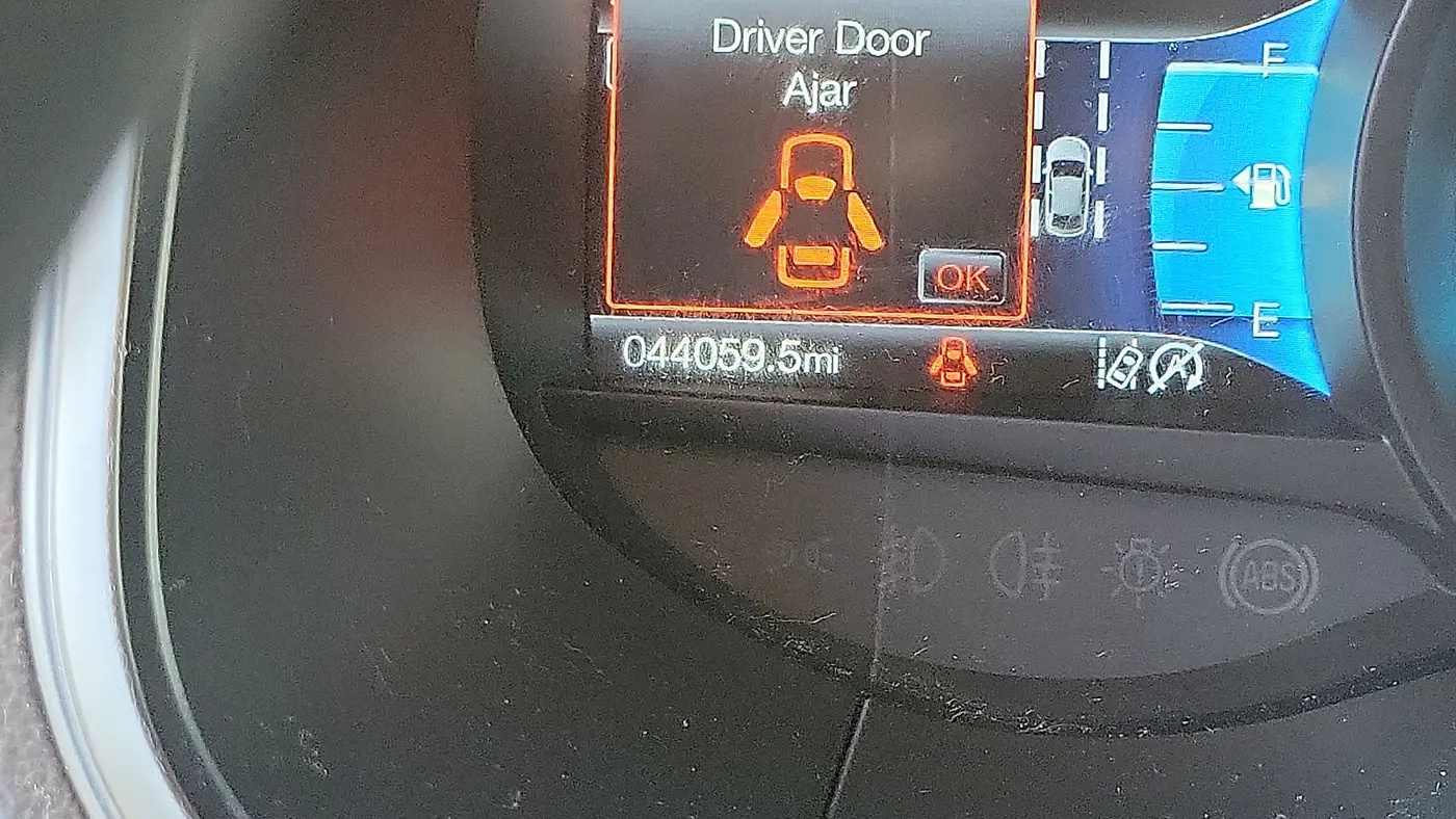 2022 Ford Edge SE