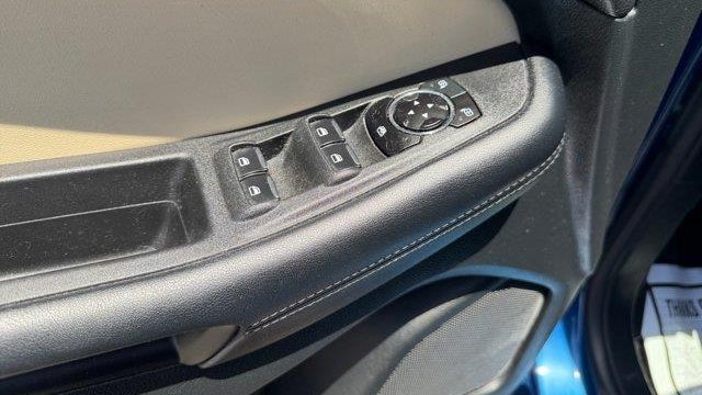 2023 Ford Edge SE