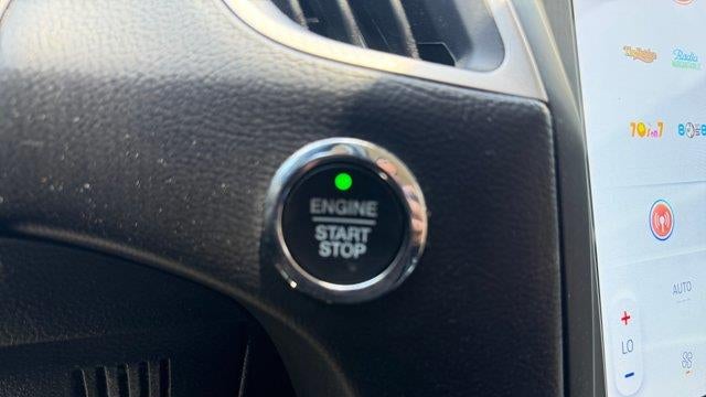 2023 Ford Edge SE