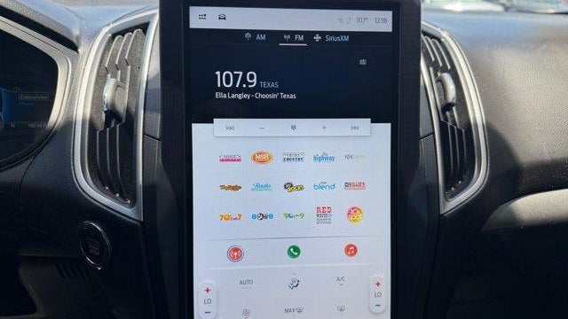 2023 Ford Edge SE
