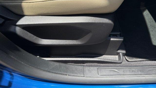 2023 Ford Edge SE