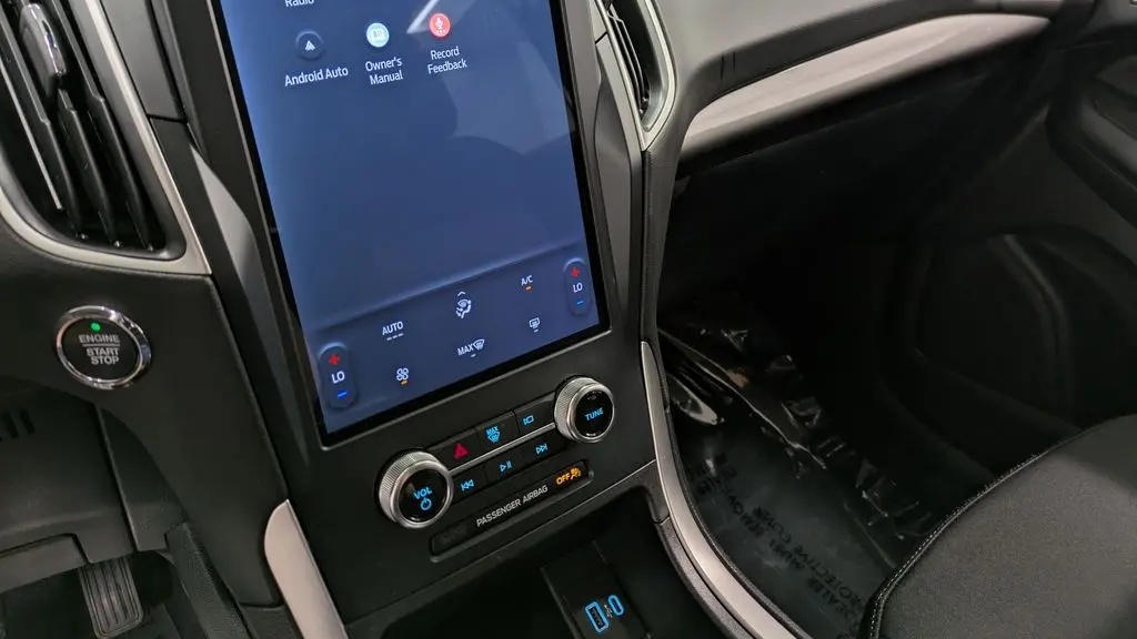 2024 Ford Edge SE