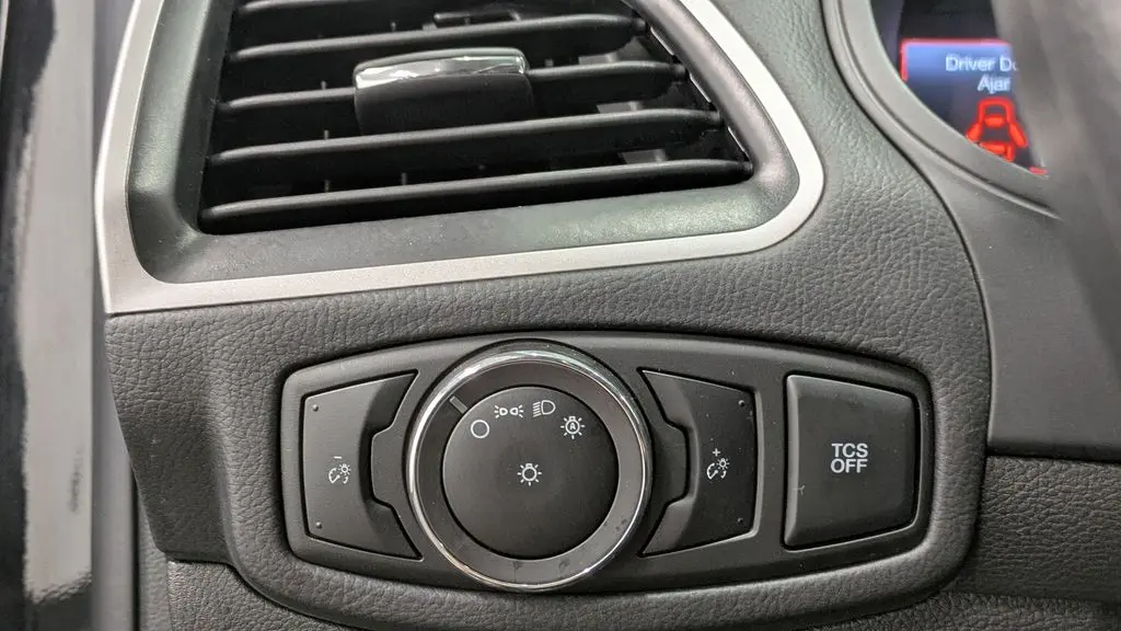 2024 Ford Edge SE