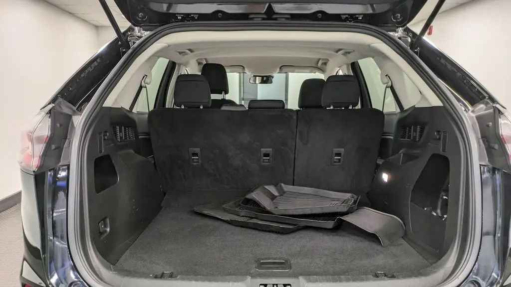 2024 Ford Edge SE