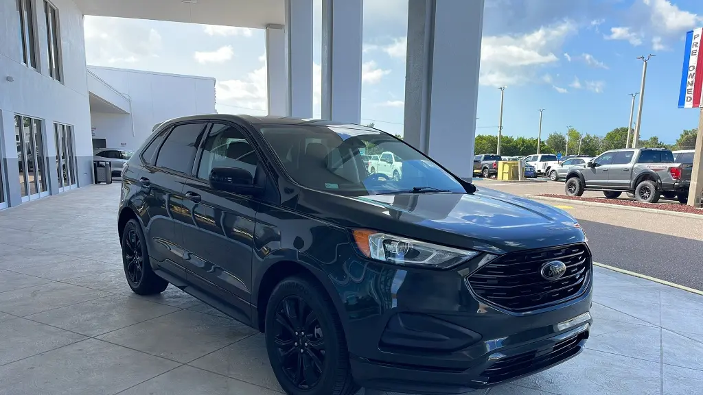 2024 Ford Edge SE