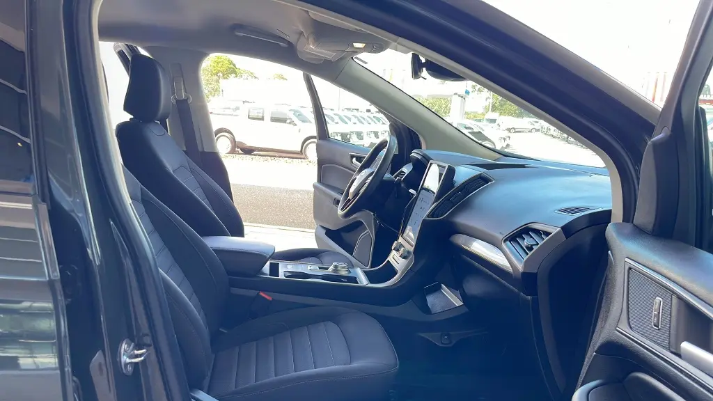 2024 Ford Edge SE