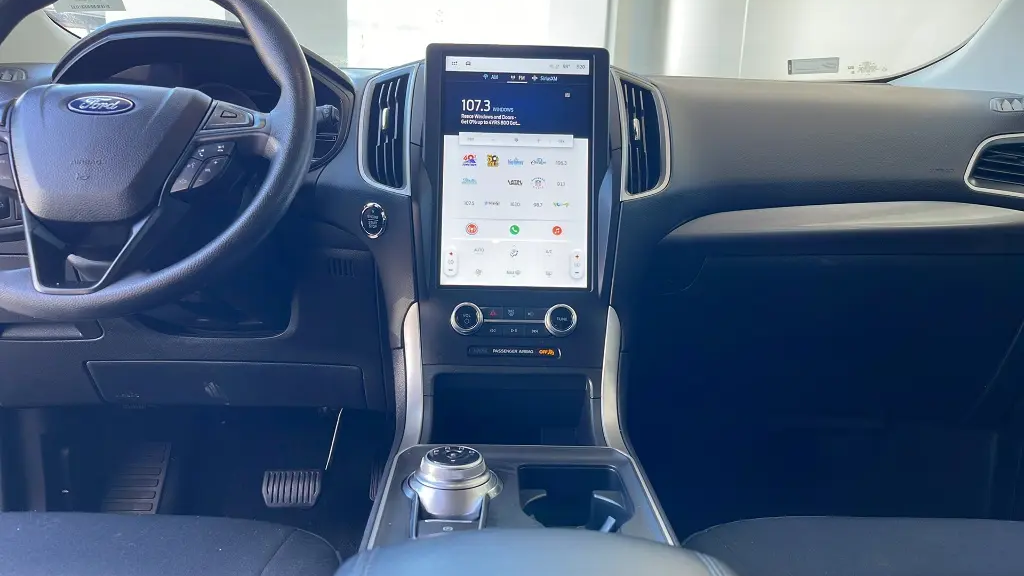2024 Ford Edge SE