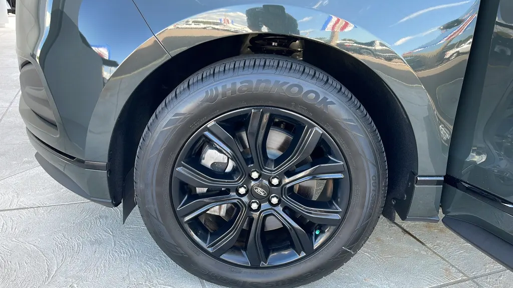2024 Ford Edge SE