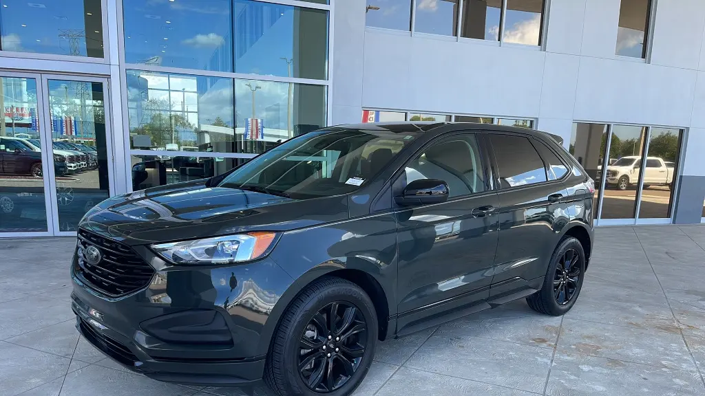 2024 Ford Edge SE