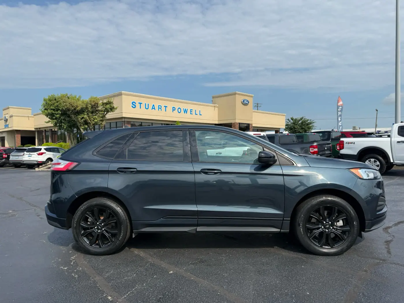 2023 Ford Edge - $23,750