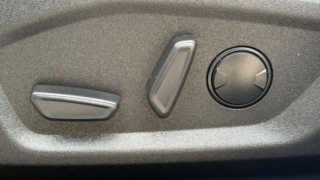 2023 Ford Edge SE