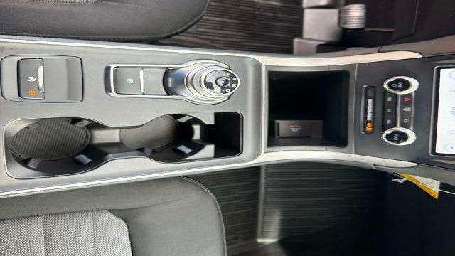 2023 Ford Edge SE