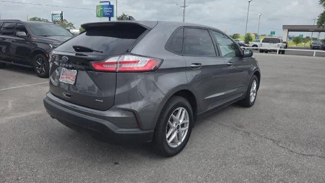2023 Ford Edge SE
