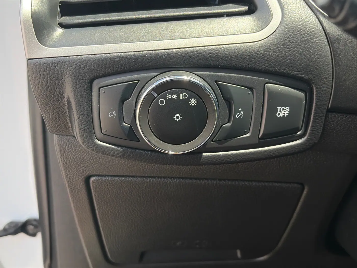 2023 Ford Edge - $22,680