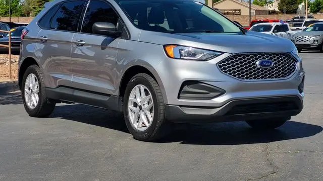 2023 Ford Edge SE