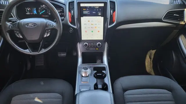 2023 Ford Edge SE