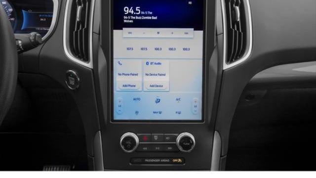 2022 Ford Edge SE