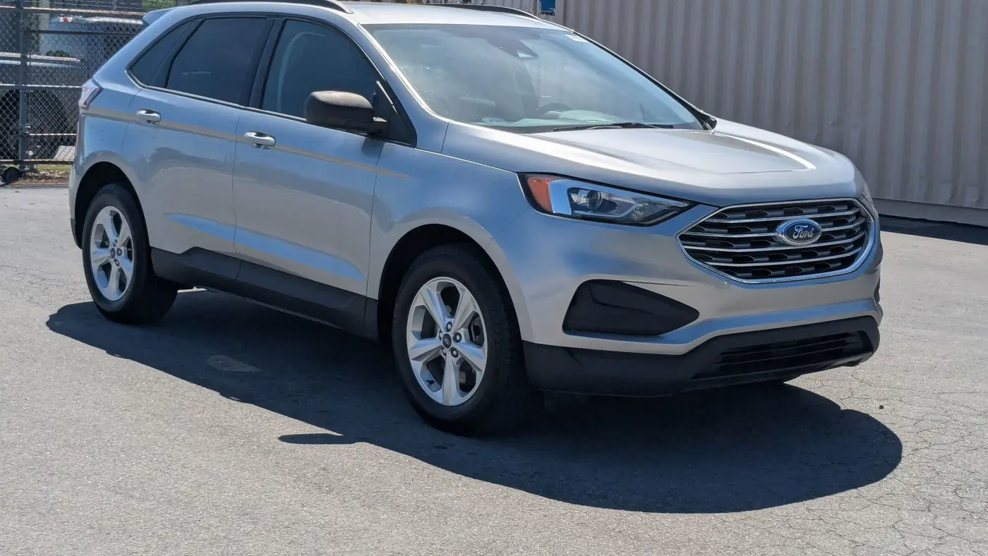 2022 Ford Edge SE