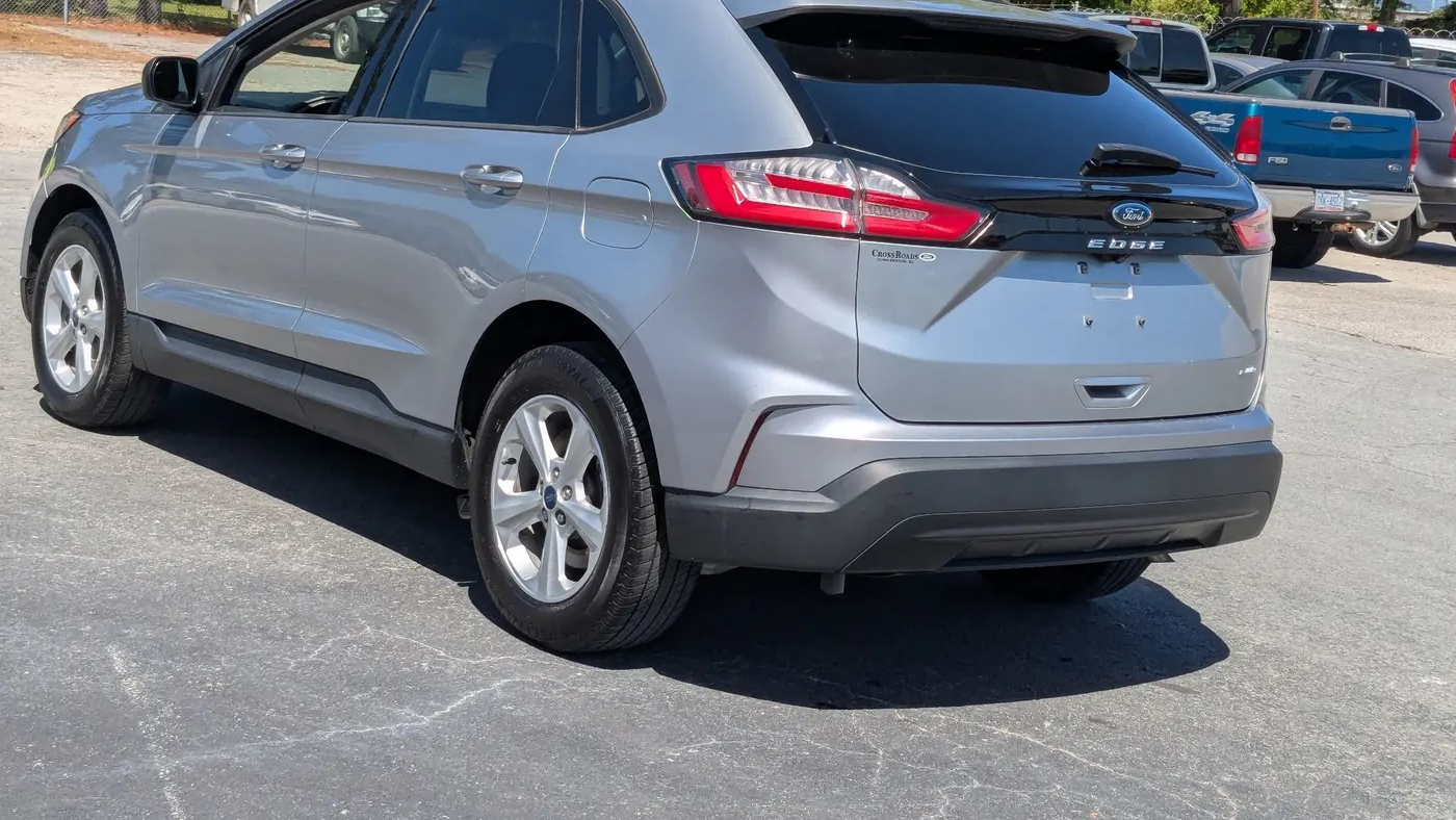 2022 Ford Edge SE
