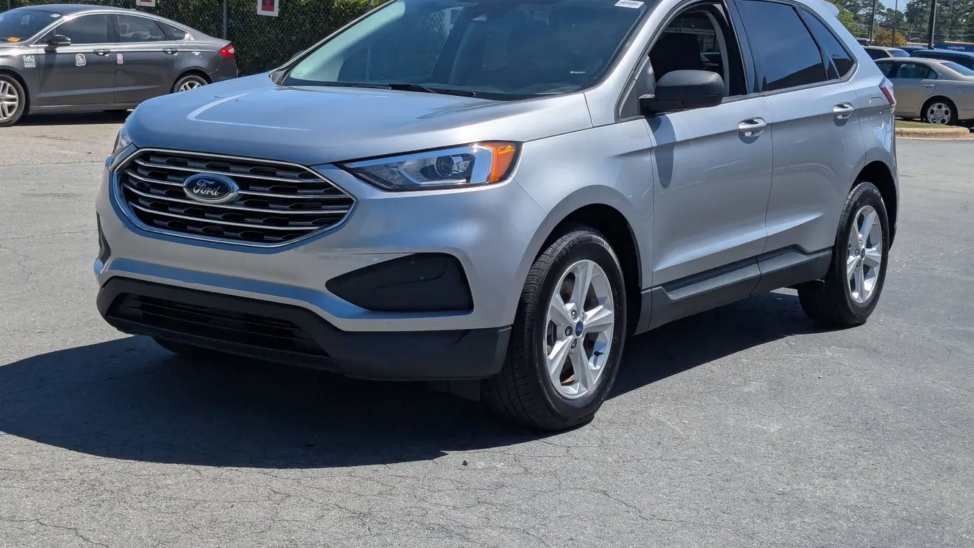 2022 Ford Edge SE