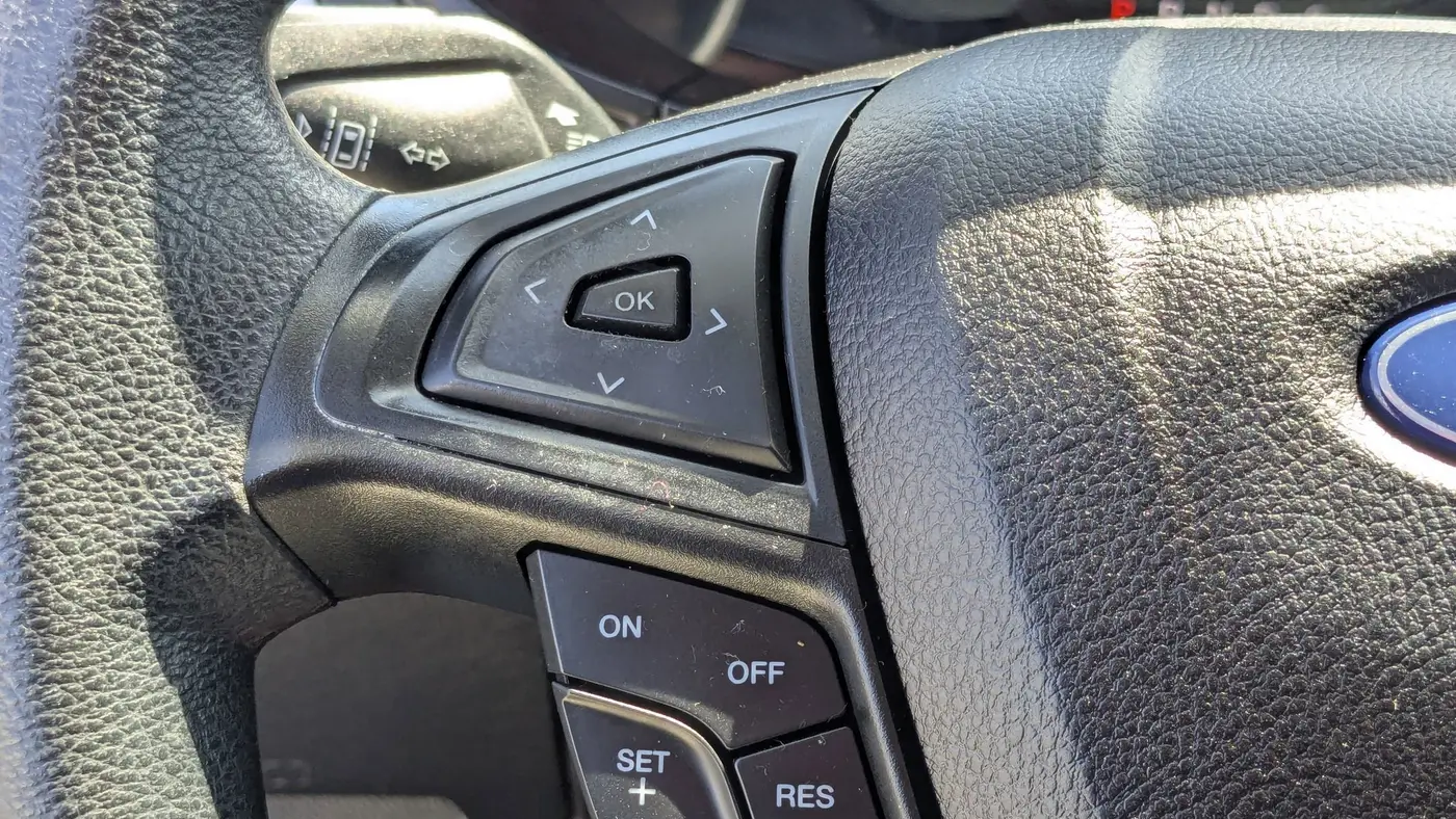 2022 Ford Edge SE