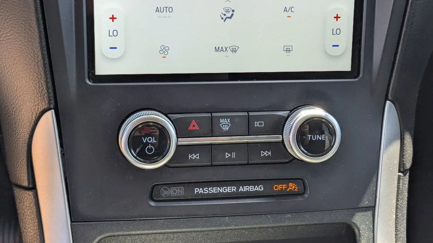 2022 Ford Edge SE
