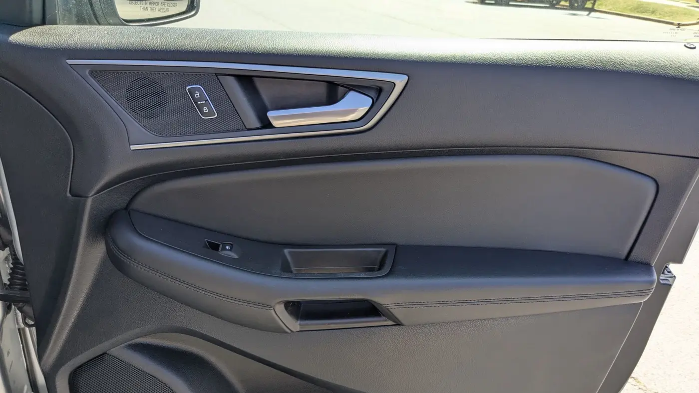2022 Ford Edge SE