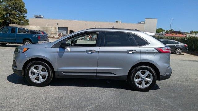2022 Ford Edge SE