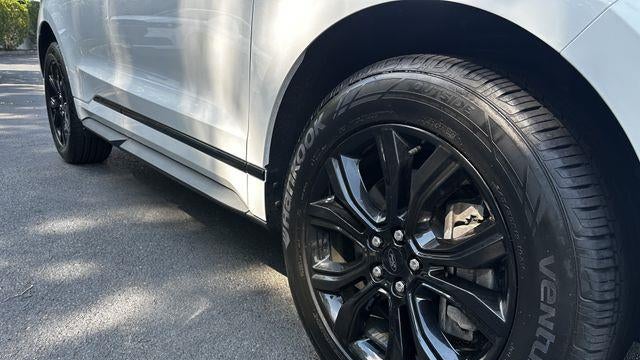 2023 Ford Edge SE