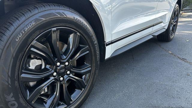 2023 Ford Edge SE