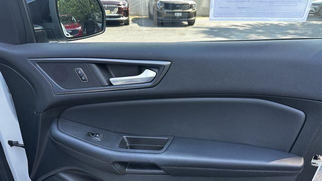 2023 Ford Edge SE