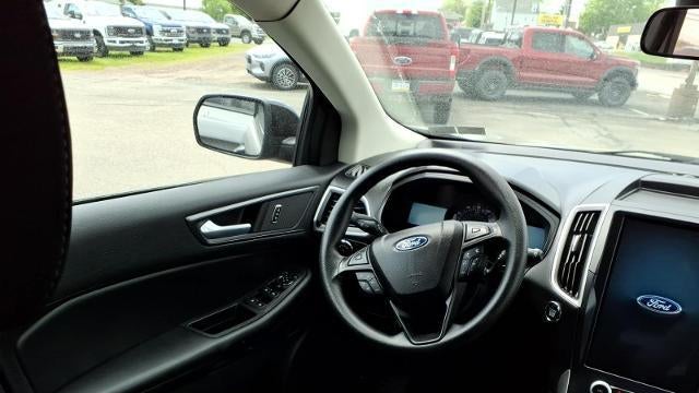2023 Ford Edge SE