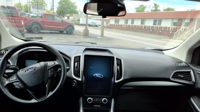 2023 Ford Edge SE