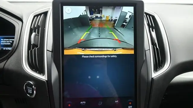 2023 Ford Edge SE