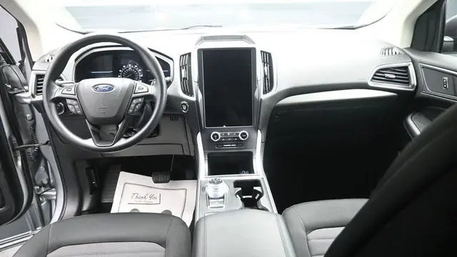 2023 Ford Edge SE