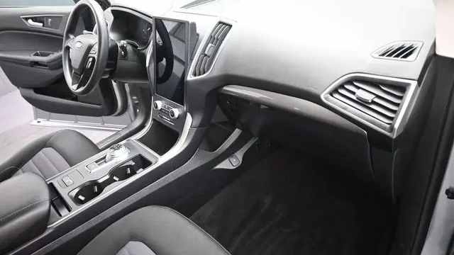 2023 Ford Edge SE