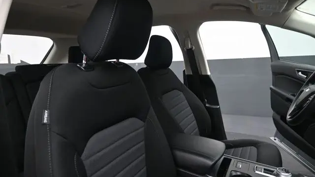 2023 Ford Edge SE