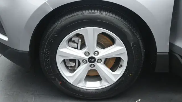 2023 Ford Edge SE