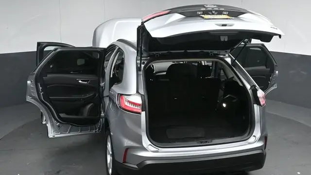2023 Ford Edge SE