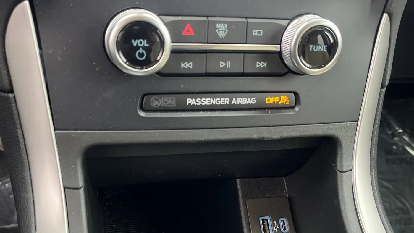 2024 Ford Edge SE
