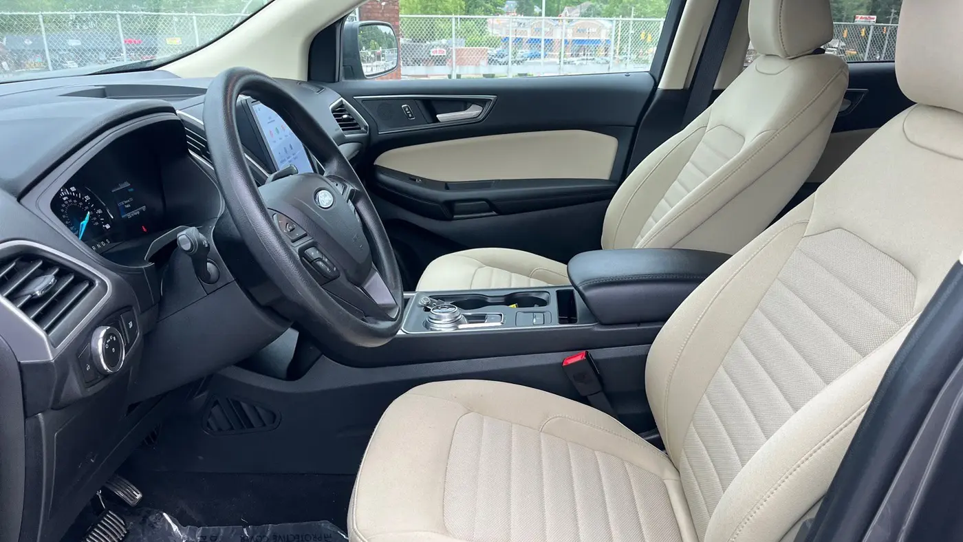 2024 Ford Edge SE