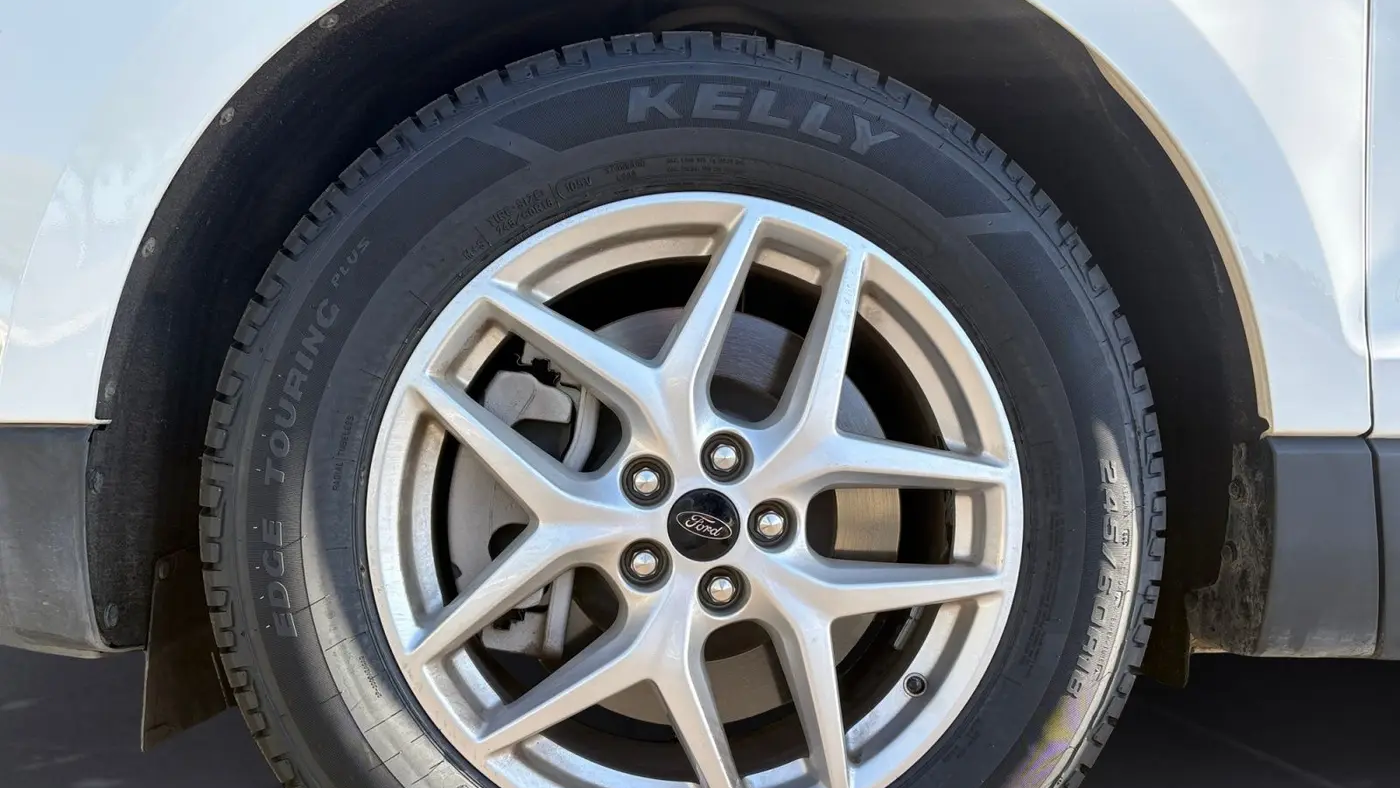2024 Ford Edge SE