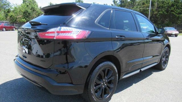 2022 Ford Edge SE