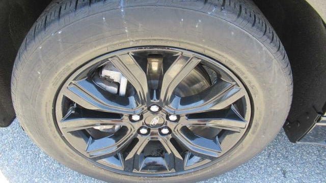 2022 Ford Edge SE