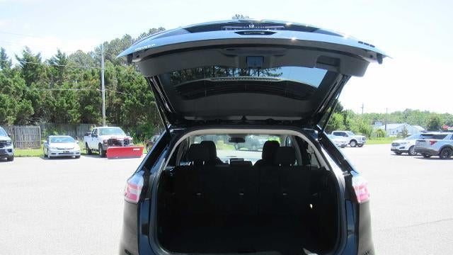 2022 Ford Edge SE